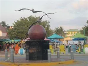 $2,000 | 1421 South Ocean Boulevard, Unit 310, Pompano Beach, FL 33062