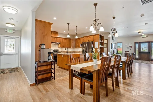 $1,100,000 | 1221 21st Street, Heyburn, ID 83336