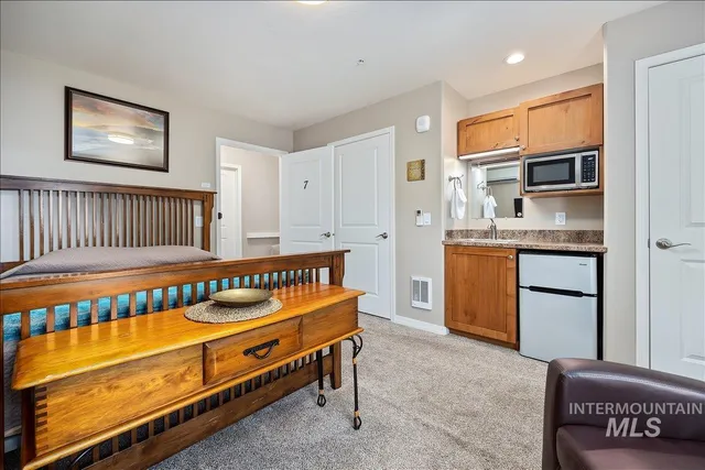 $1,100,000 | 1221 21st Street, Heyburn, ID 83336