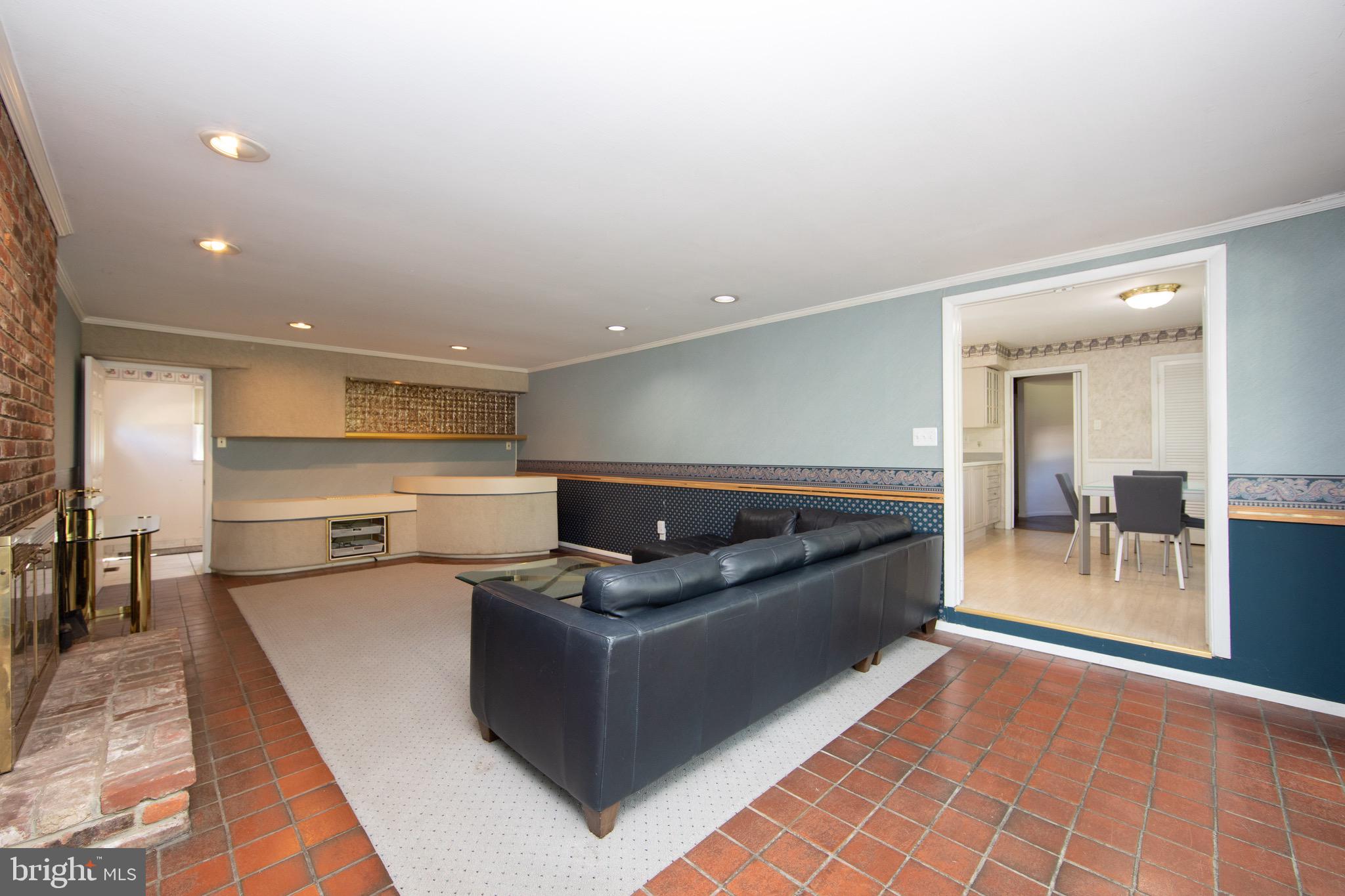 415 Cherry Hill Boulevard Cherry Hill, NJ 08002 - Photo 17 of 50 Family Room