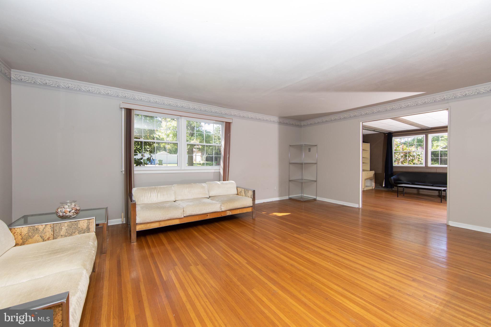 415 Cherry Hill Boulevard Cherry Hill, NJ 08002 - Photo 4 of 50 Living Room