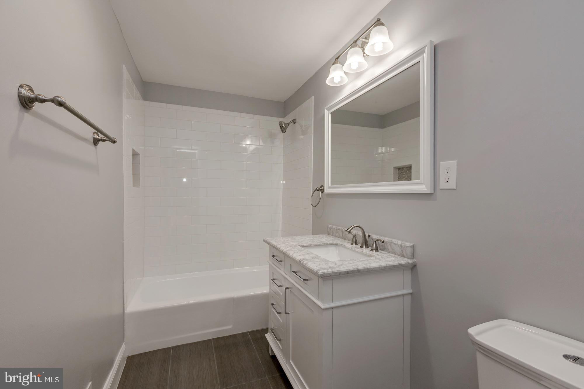 421 E Street Northeast Washington, DC 20002 - Photo 16 of 28 2nd Bathroom