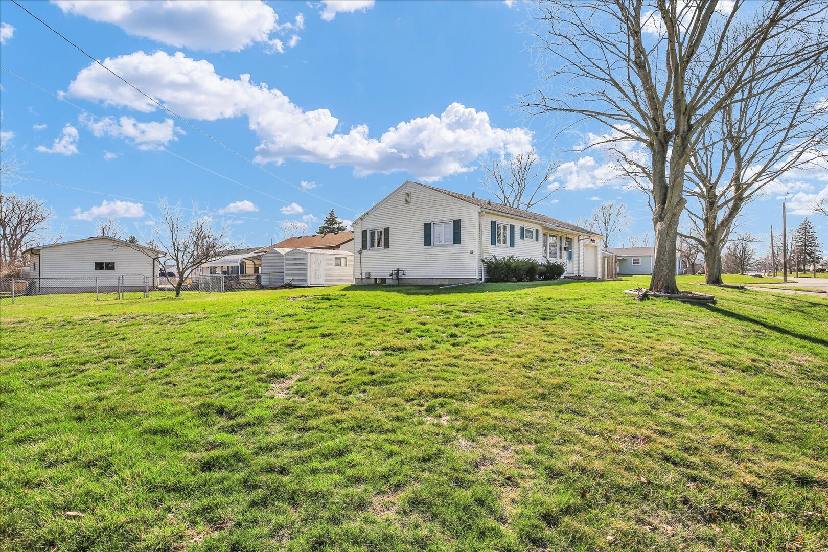 9 Glenview Drive Decatur, IL 62521 - Photo 25 of 31