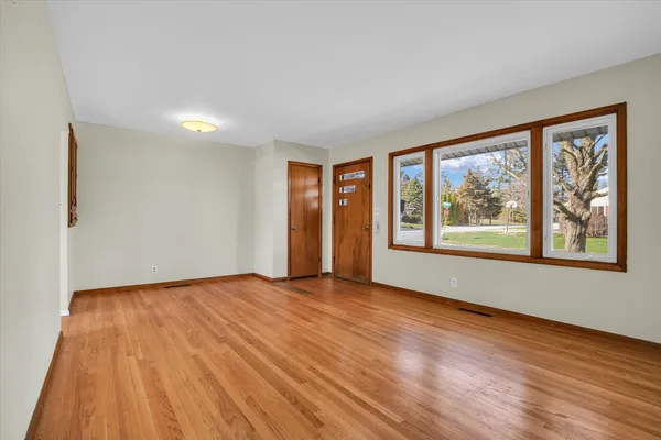 $135,000 | 9 Glenview Drive, Decatur, IL 62521