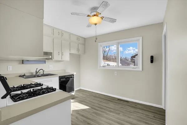 $135,000 | 9 Glenview Drive, Decatur, IL 62521