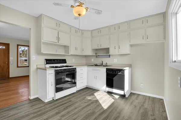 $135,000 | 9 Glenview Drive, Decatur, IL 62521