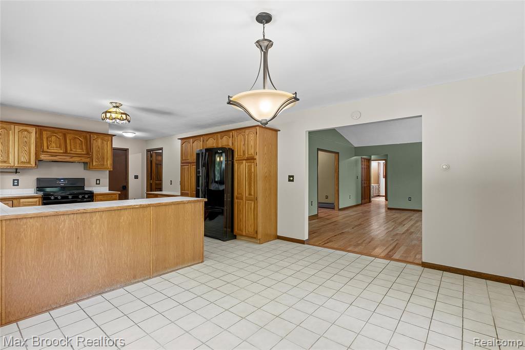 892 Barnes Lake Road Columbiaville, MI 48421 - Photo 24 of 85