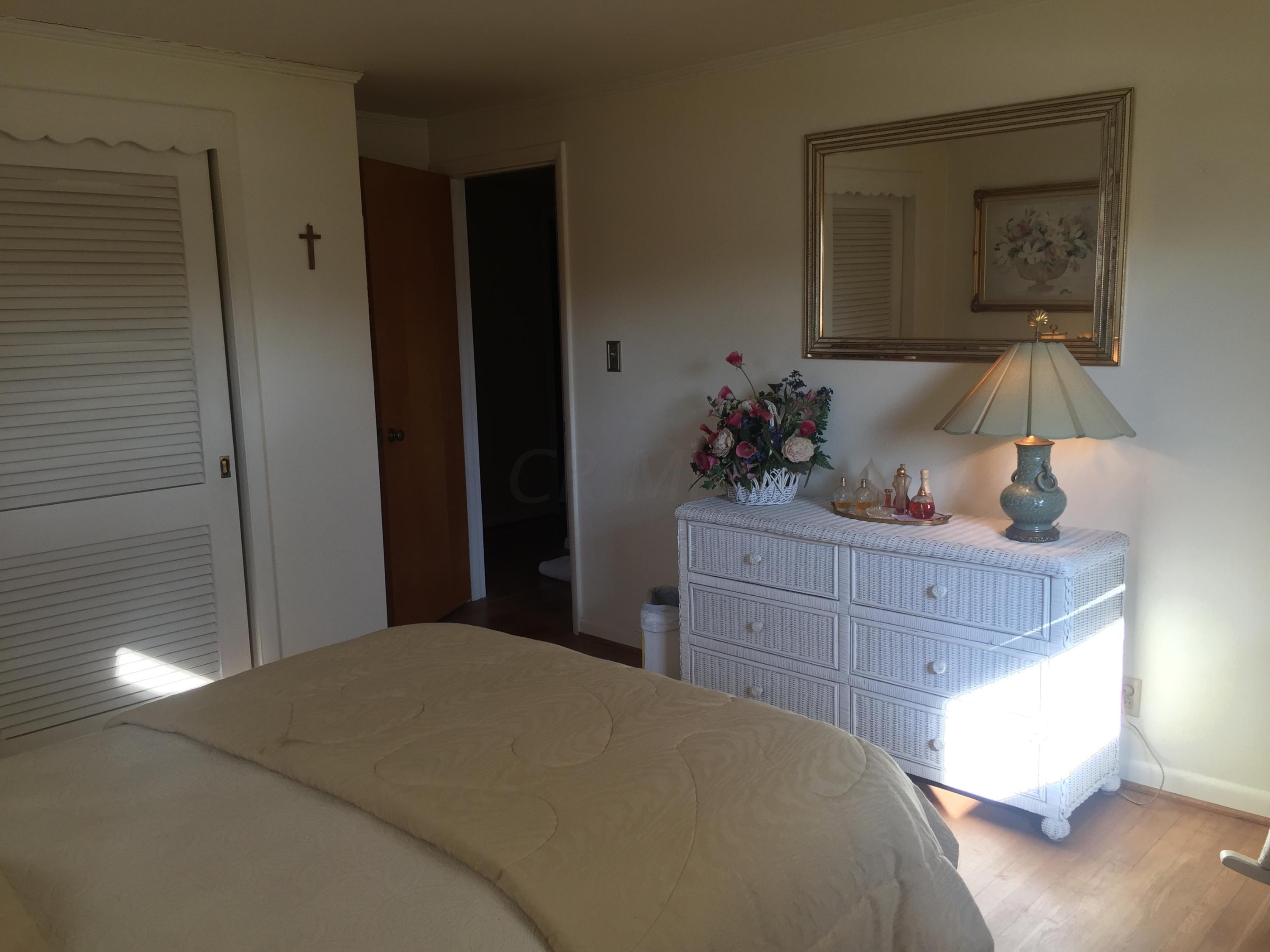 1300 Kingsgate Road Columbus, OH 43221 - Photo 32 of 42