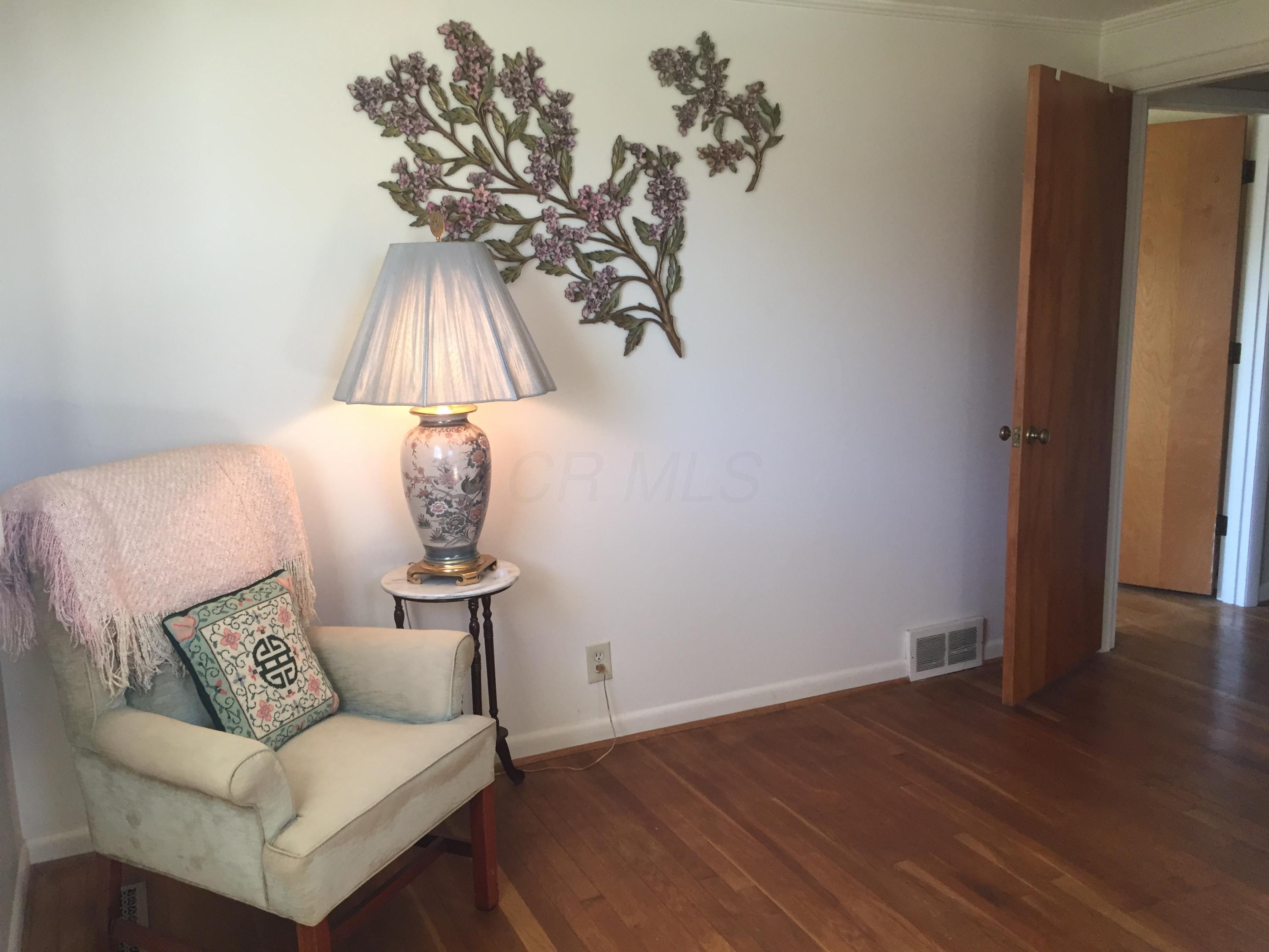 1300 Kingsgate Road Columbus, OH 43221 - Photo 34 of 42