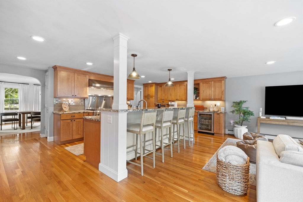 299 Pearl Street Reading, MA 01867 - Photo 5 of 30