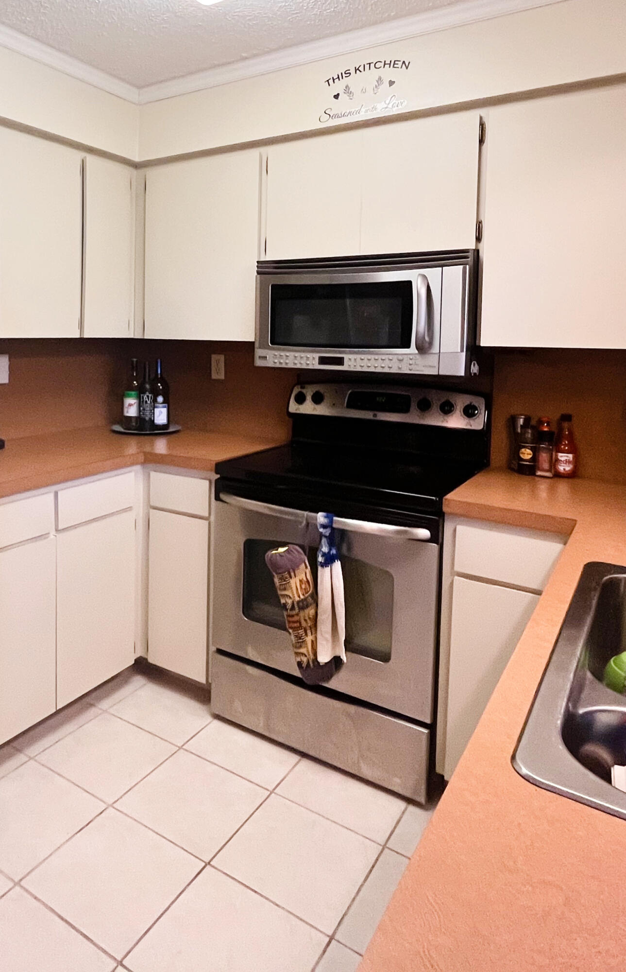 1095 Chobee Loop Okeechobee, FL 34974 - Photo 9 of 18 IMG_3637