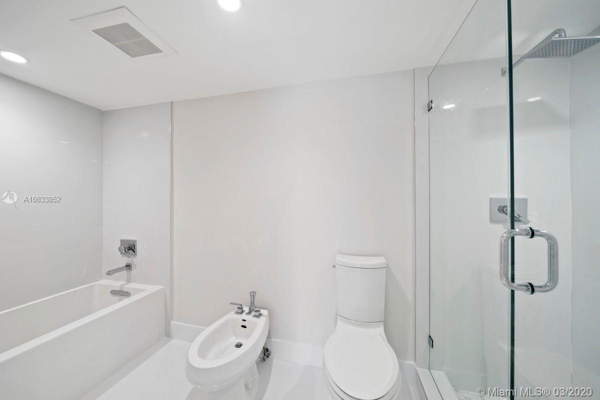 650 Ocean Drive, Unit 4C Key Biscayne, FL 33149 - Photo 17 of 21