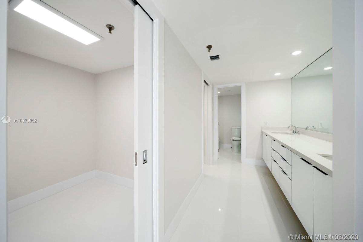 650 Ocean Drive, Unit 4C Key Biscayne, FL 33149 - Photo 18 of 21