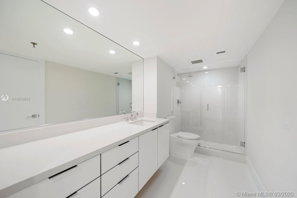 650 Ocean Drive, Unit 4C Key Biscayne, FL 33149 - Photo 7 of 21