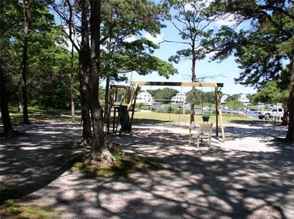 19 Manitoba Road Mashpee, MA 02649 - Photo 14 of 20
