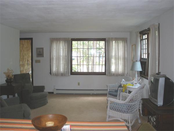 19 Manitoba Road Mashpee, MA 02649 - Photo 5 of 20