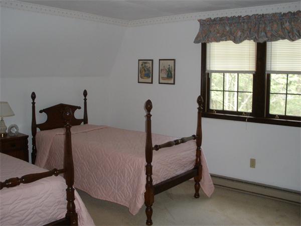 19 Manitoba Road Mashpee, MA 02649 - Photo 9 of 20