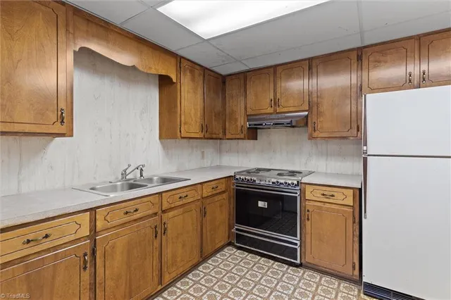 $499,000 | 482 Cross Creek Drive, Mount Airy, NC 27030