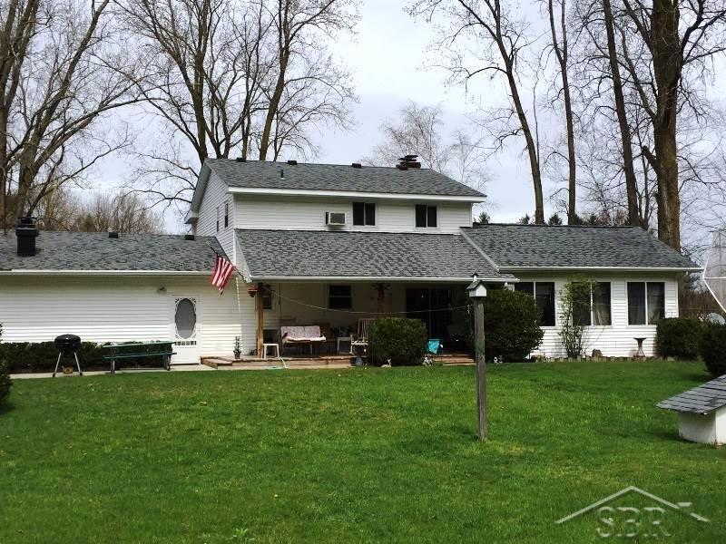 3420 East Moore Road Saginaw, MI 48601 - Photo 12 of 16 Back view of home