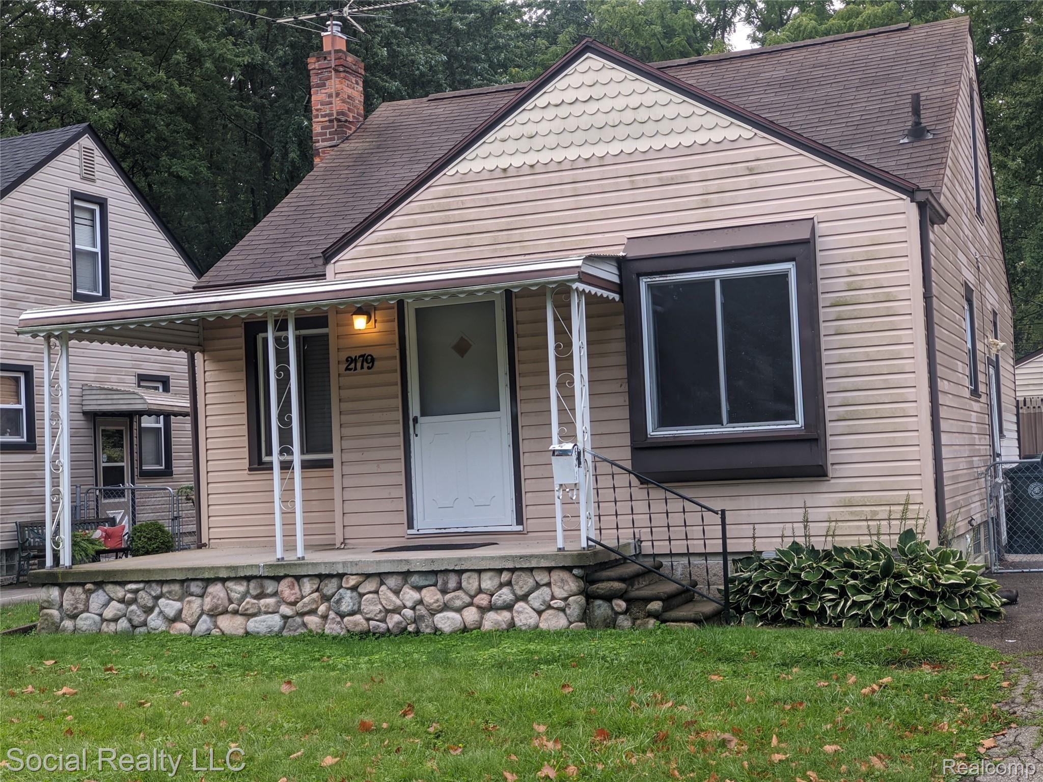 2179 East Eight Mile Road Grosse Pointe, MI 48236 - Photo 1 of 21 IMG_20200902_081615.jpg