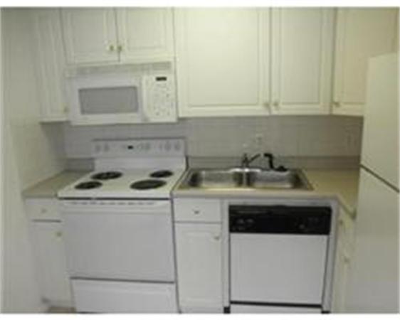 25 Clark's Road, Unit 106 Amesbury, MA 01913 - Photo 5 of 9 Gallery Image 5