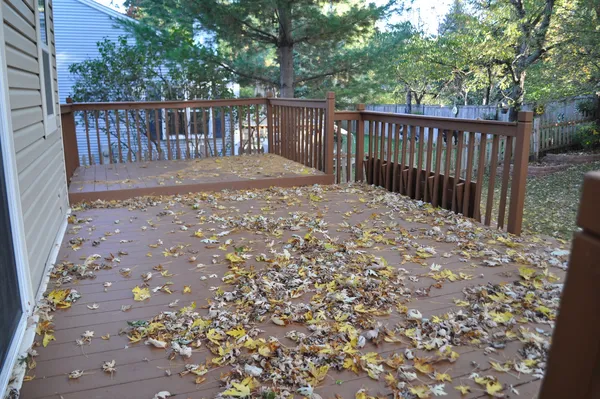 $3,400 | 15 Whispering Drive, Streamwood, IL 60107