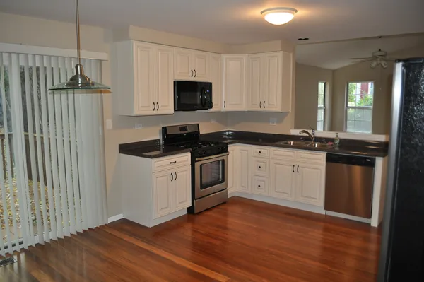 $3,400 | 15 Whispering Drive, Streamwood, IL 60107