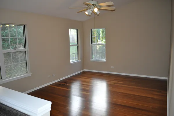 $3,400 | 15 Whispering Drive, Streamwood, IL 60107