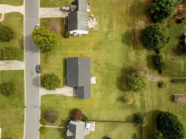 $253,000 | 202 Carter Ridge Drive, Reidsville, NC 27320