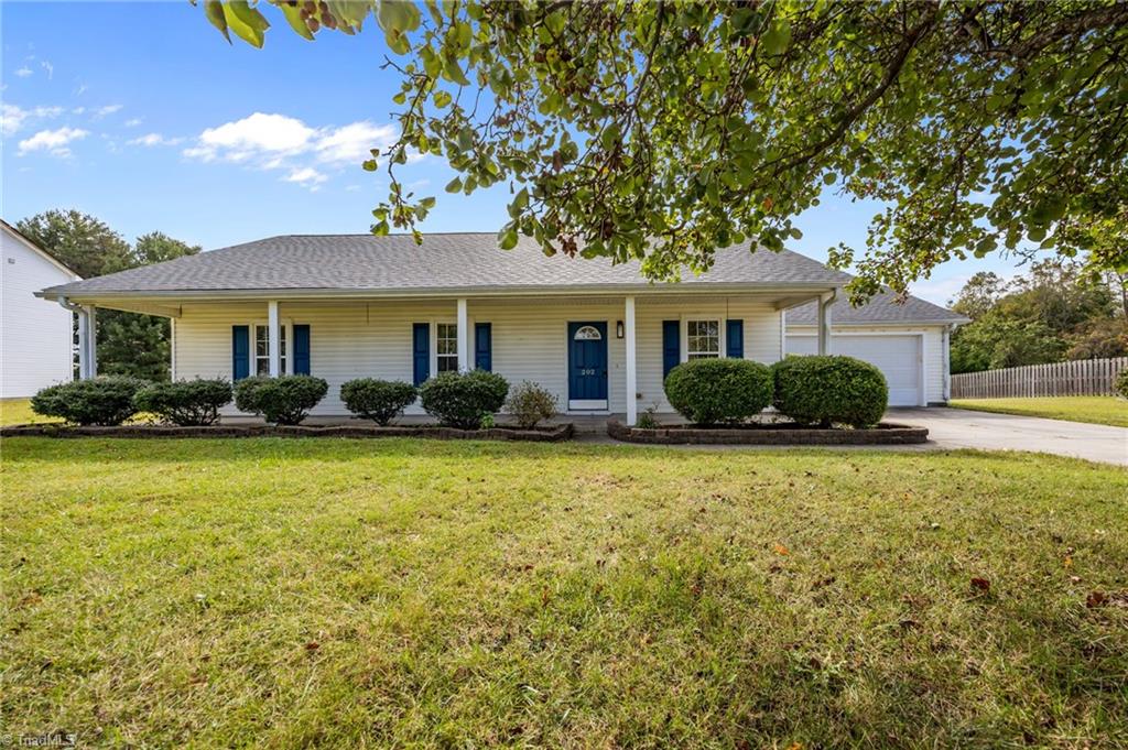 202 Carter Ridge Drive Reidsville, NC 27320 - Photo 2 of 34