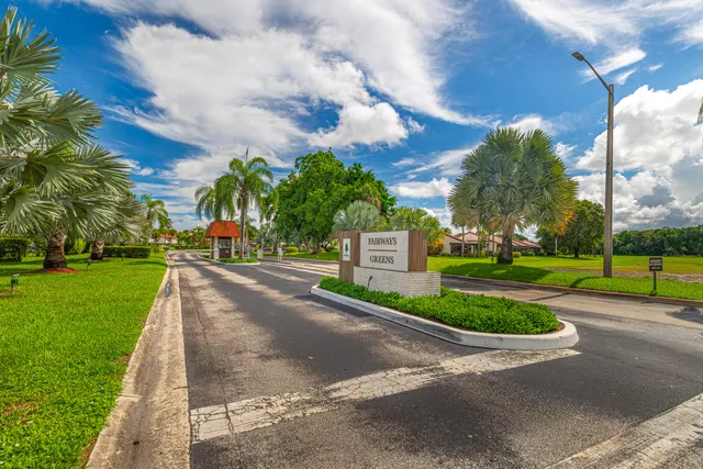 $569,000 | 8008 Eastlake Drive, Unit 12A, Boca Raton, FL 33433