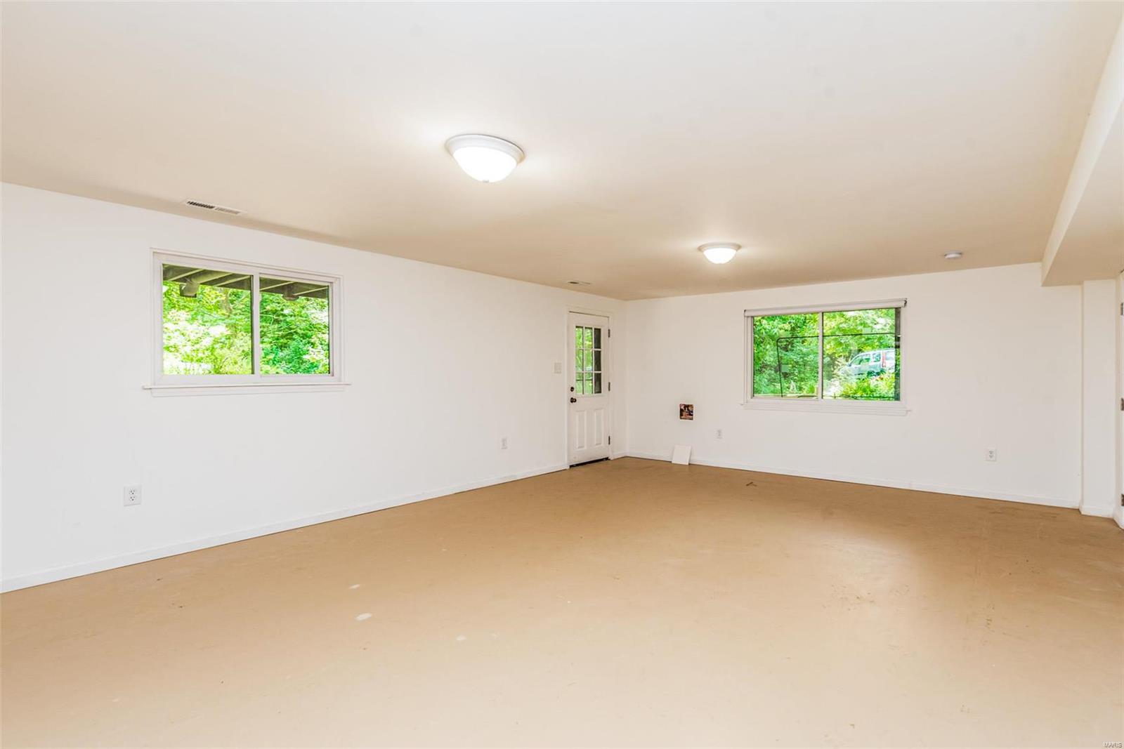 10491 Schuessler Road St. Louis, MO 63128 - Photo 22 of 35 Gallery Image 22