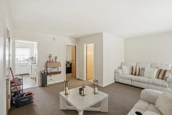 a view of a livingroom with furniture