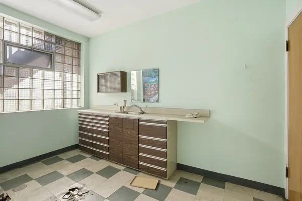 a picture of a floor plan