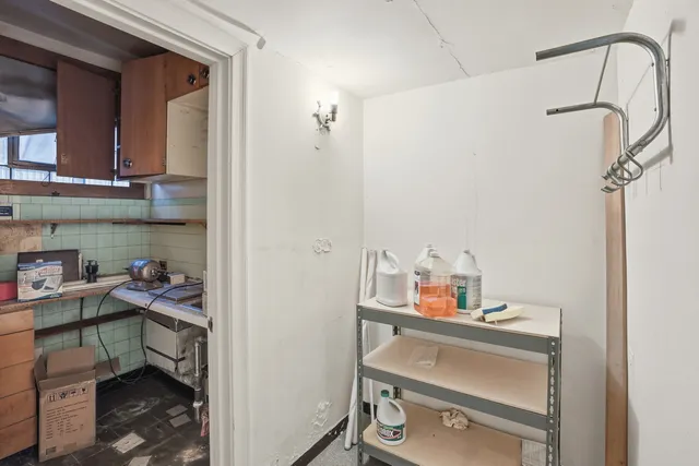 $649,900 | 10835 South Western Avenue, Chicago, IL 60643