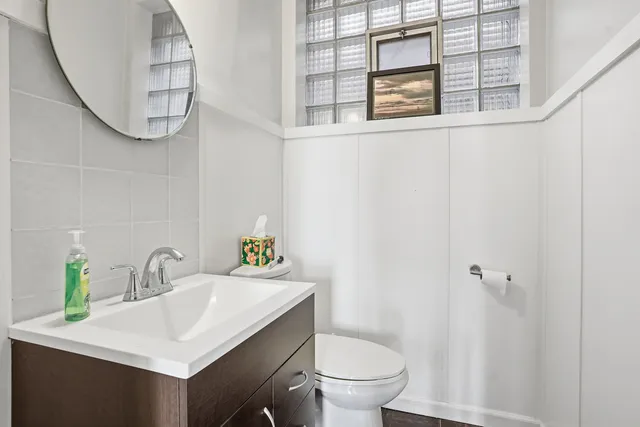 $649,900 | 10835 South Western Avenue, Chicago, IL 60643