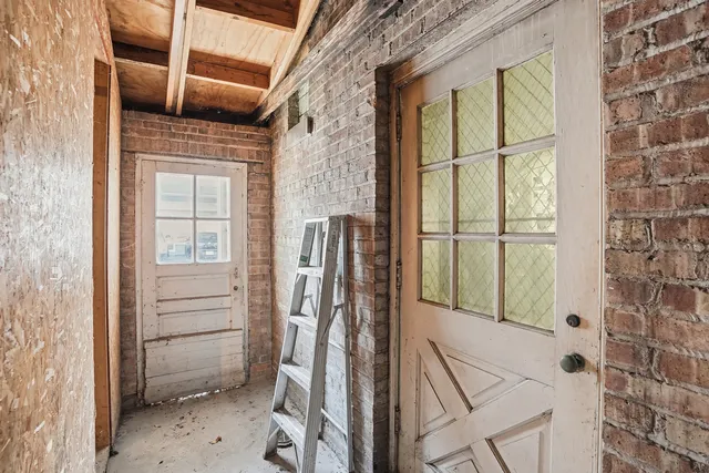 $649,900 | 10835 South Western Avenue, Chicago, IL 60643