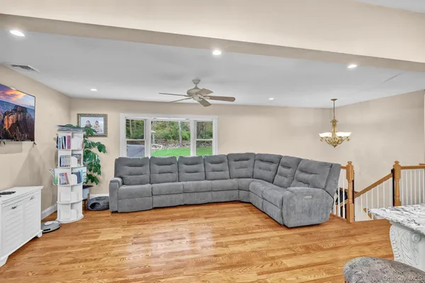 $4,500 | 809 Highland Lake Road, Middletown, NY 10940