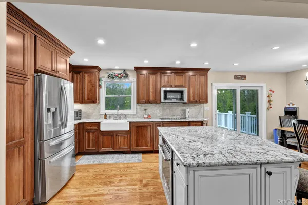$4,500 | 809 Highland Lake Road, Middletown, NY 10940