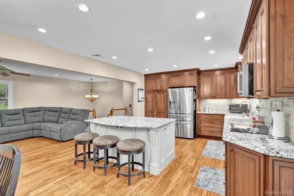 $4,500 | 809 Highland Lake Road, Middletown, NY 10940