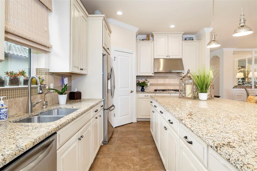 5231 Castello Lane Lakewood Ranch, FL 34211 - Photo 8 of 76 Gallery Image 8