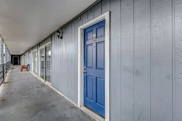 $1,000 | 7527 Gulf Freeway, Unit 2, Houston, TX 77017