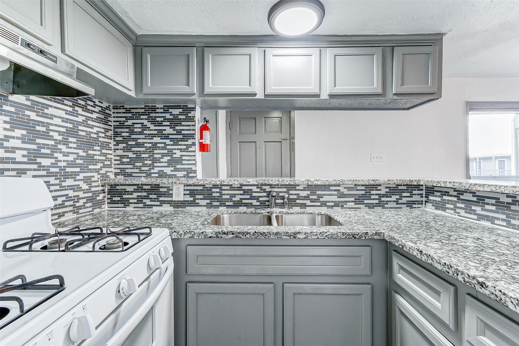 7527 Gulf Freeway, Unit 2 Houston, TX 77017 - Photo 9 of 21