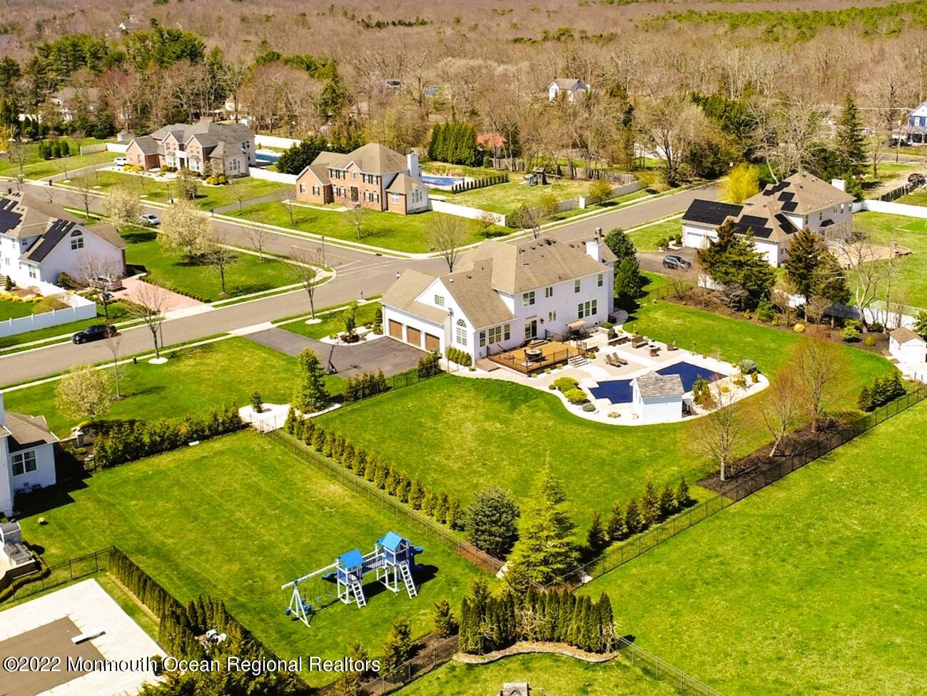 2 Colts Court Jackson, NJ 08527 - Photo 8 of 43 055_2_COLTS_COURT_374743_701643_Enh_warm