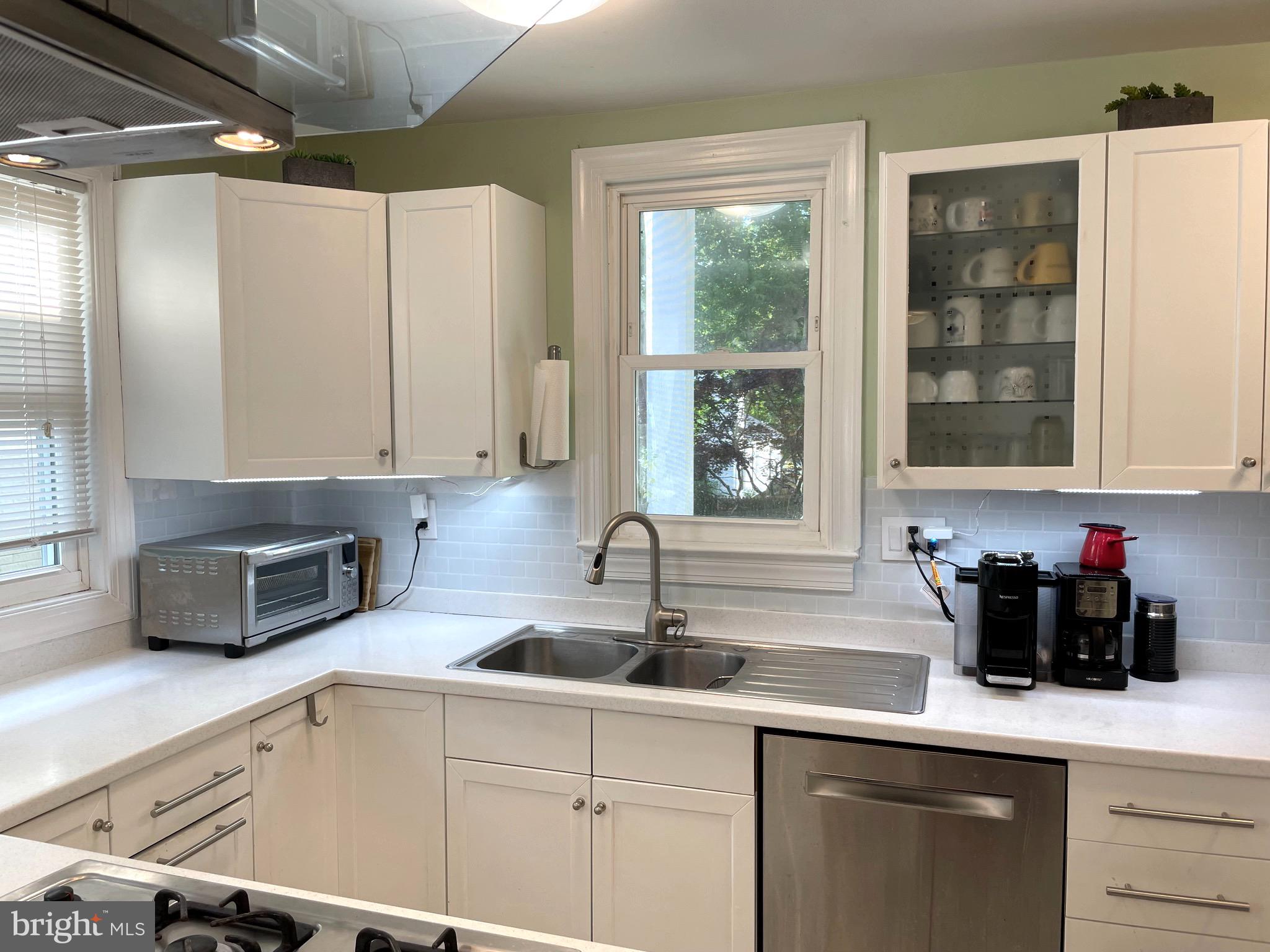 4533 Rosedale Avenue Bethesda, MD 20814 - Photo 7 of 35 Gallery Image 7