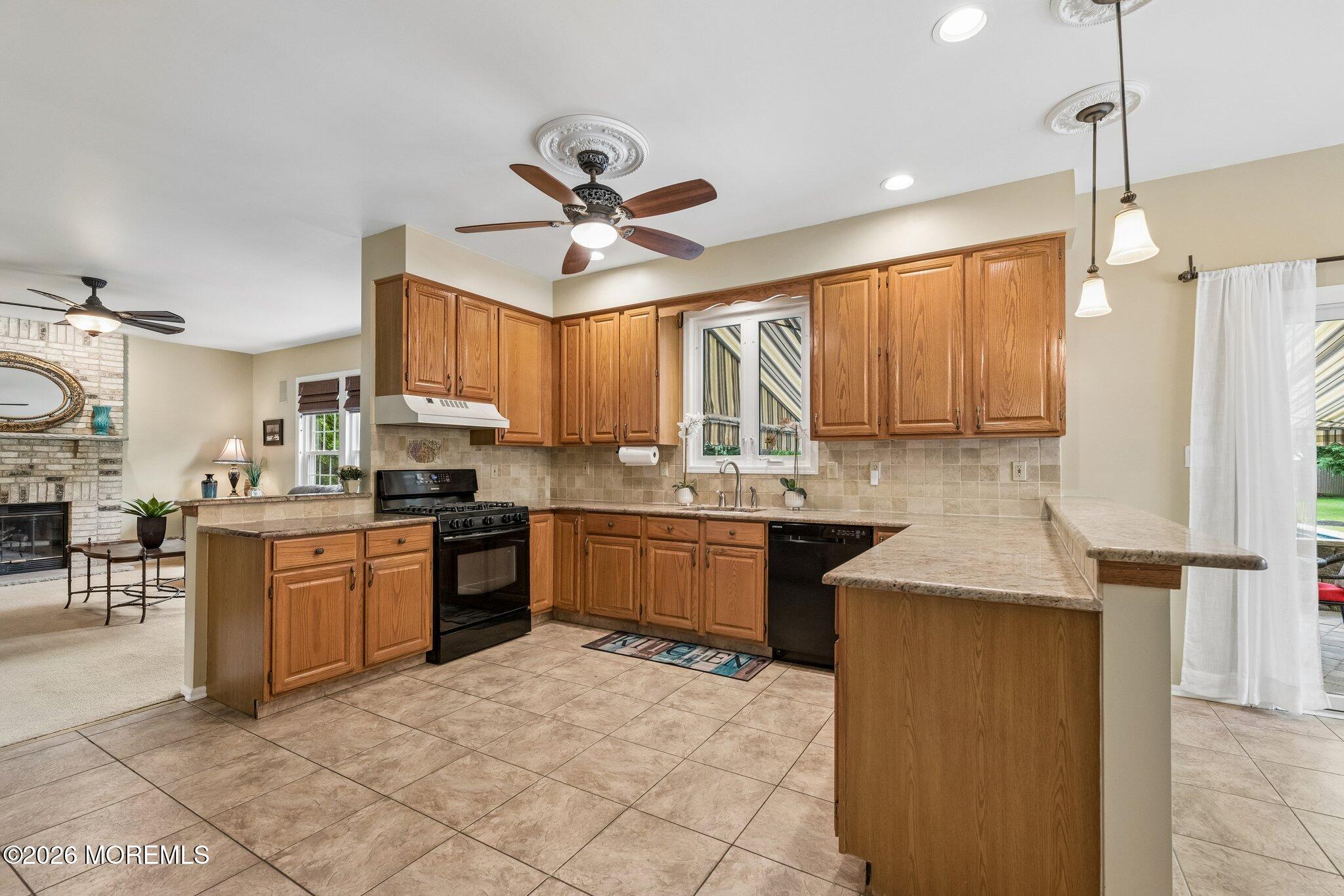 2381 Apple Ridge Circle Manasquan, NJ 08736 - Photo 23 of 57 035