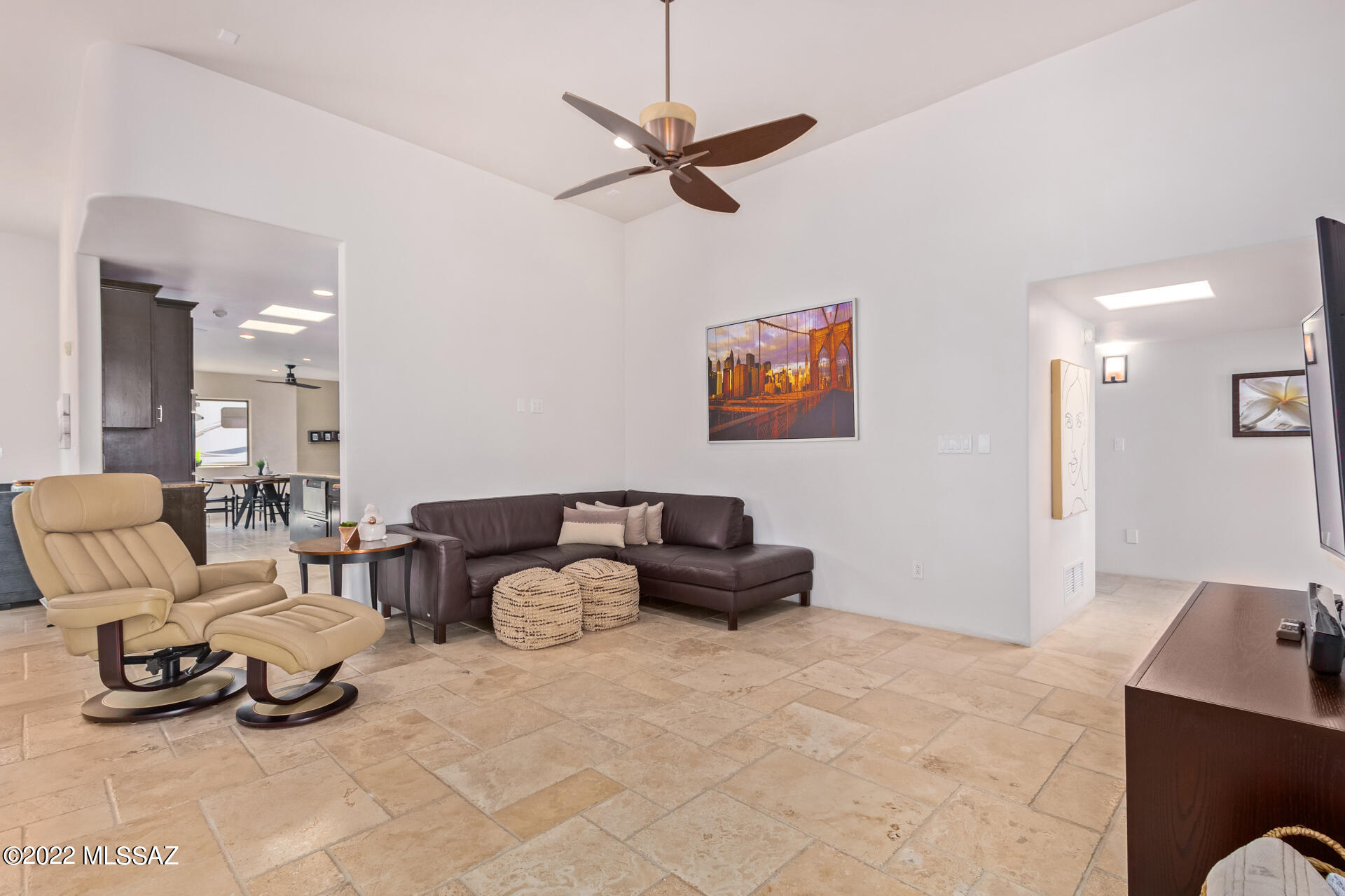 291 West Valle Del Oro Road Oro Valley, AZ 85737 - Photo 7 of 49