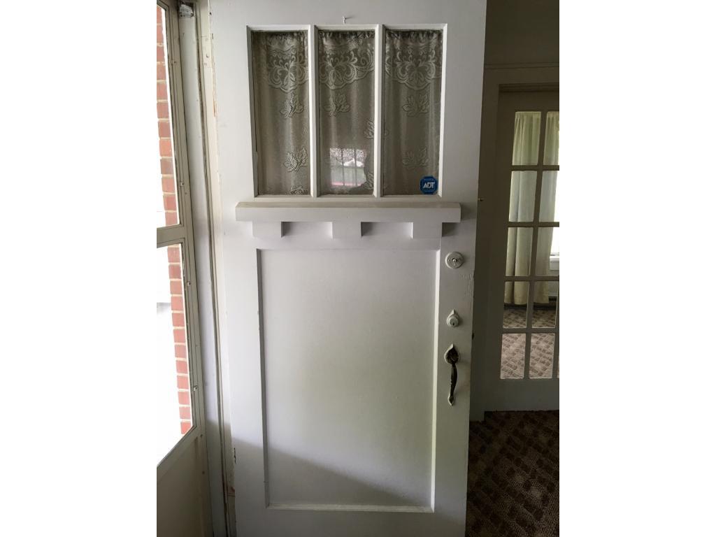 811 Hurricane Road Northeast Wise, VA 24293 - Photo 4 of 34 Original Doors