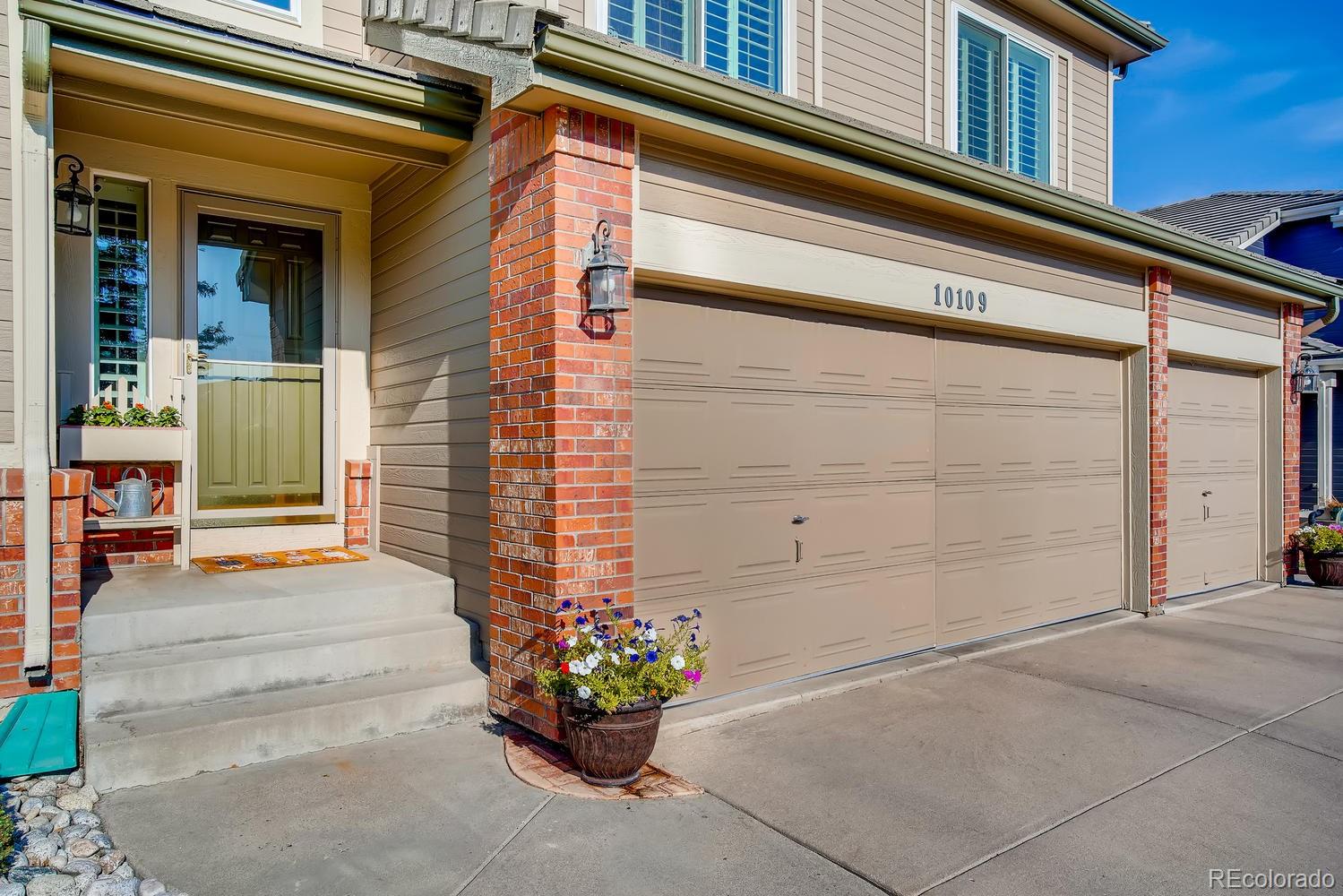 10109 Alexa Lane Highlands Ranch, CO 80130 - Photo 3 of 38 Gallery Image 3