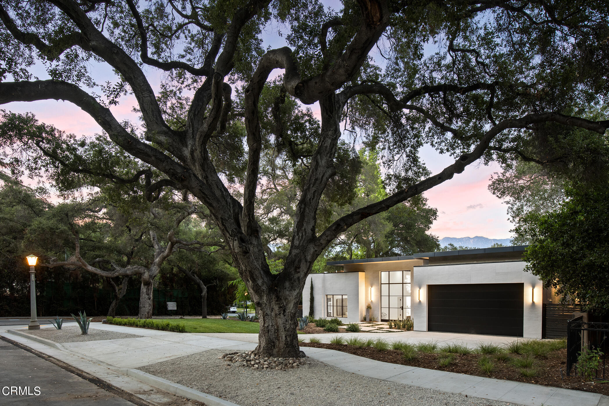 1150 Wellington Avenue Pasadena, CA 91103 - Photo 4 of 75 1150 Wellington Twilight__006